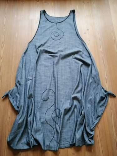 48 handmade kleider - 46,